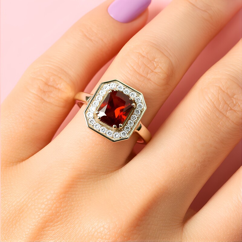 Zilveren ring met een hessoniet granaat