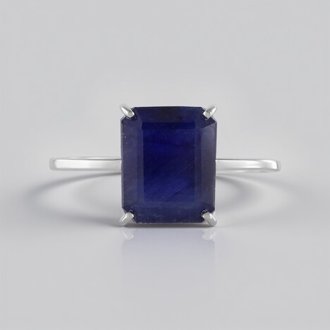 Anello in oro con Zaffiro Blu del Madagascar