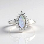 Anello in argento con Opale Australiano