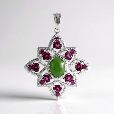 Ciondolo in argento con Giada Canadese