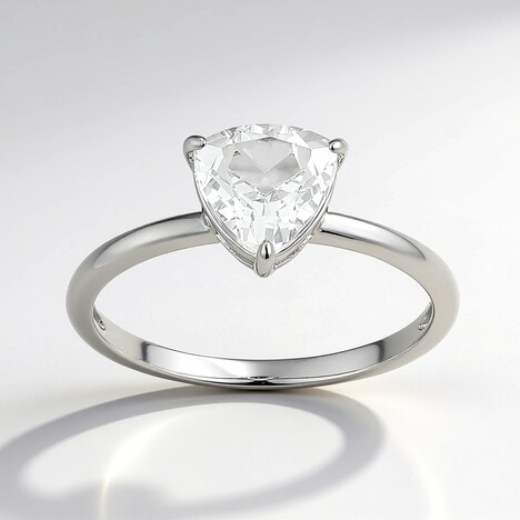 Bague en argent et Topaze blanche
