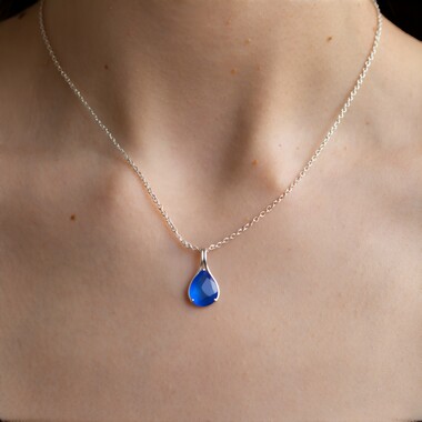 Ciondolo in argento con Calcedonio Blu