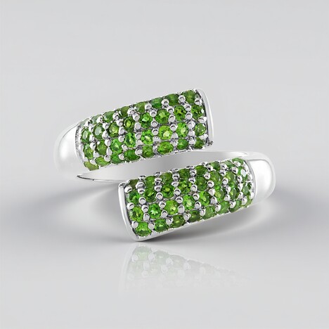 Bague en argent et Diopside de Russie