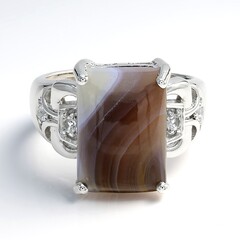 Anello in argento con Agata Botswana