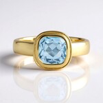 Bague en argent et Topaze bleu ciel