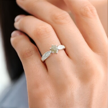 Anello in argento con Spectrolite