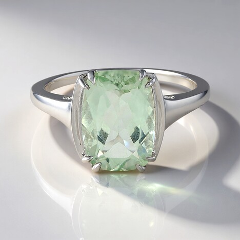 Anello in argento con Ametista Verde
