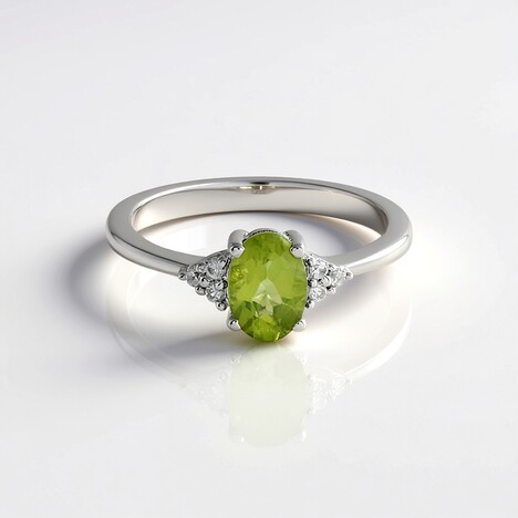 Anello in argento con Peridoto