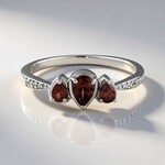 Anello in argento con Zircone Rosa
