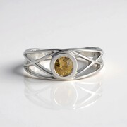 Anello in argento con Zircone Giallo