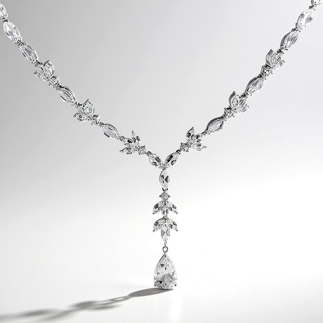 Collier en argent et Topaze blanche