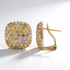 Orecchini in oro con Diamante Fancy SI2 (CIRARI)