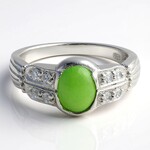 Anello in argento con Crisoprasio Imperiale
