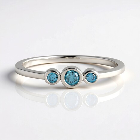 Anello in argento con Diamante Blu I2