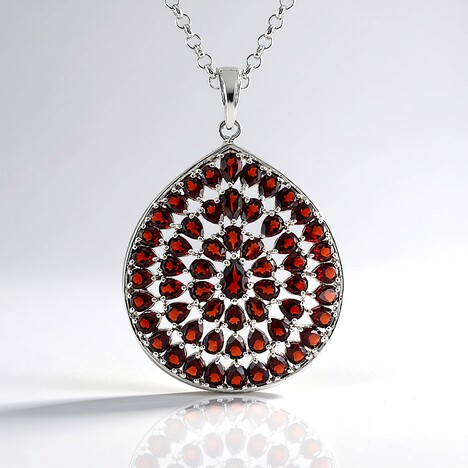Collana in argento con Granato Mozambico