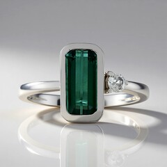 Anello in oro con Tormalina Verde di Benedito (Adela Gold)