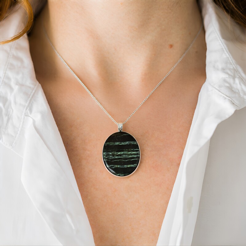 Pendentif en argent et Séraphinite (CUSTODANA)