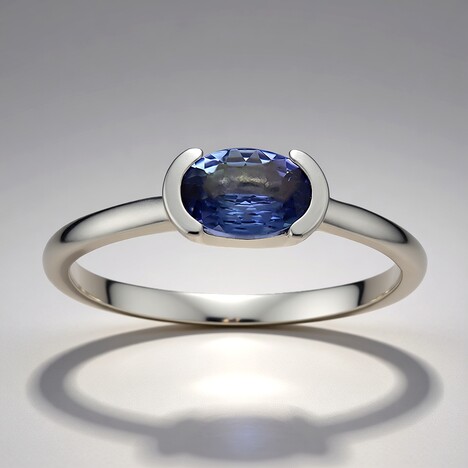Anello in argento con Tanzanite (non riscaldata)