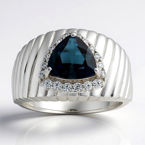 Bague en argent et Topaze bleu de Londres (de Melo Essence)