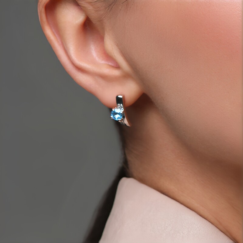 Zilveren oorbellen met Mozambiqe aquamarijnen (Pallanova)