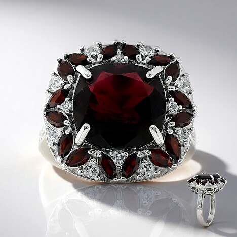 Anello in argento con Granato d’India