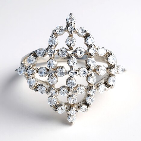 Anello in argento con Zircone