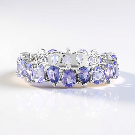 Anello in argento con Tanzanite