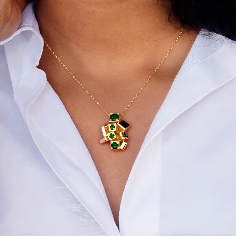 Colgante en plata con Diópsido de Rusia (SAELOCANA)