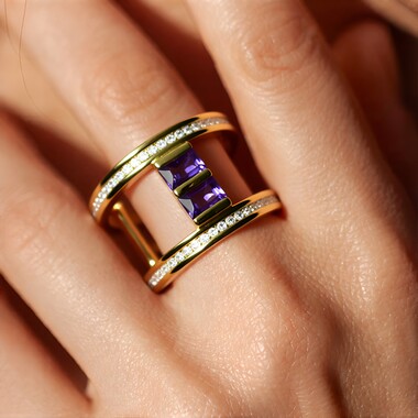Bague en argent et Iolite de Ceylan