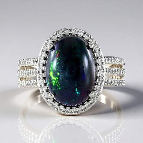 Anello in argento con Opale Mezezo