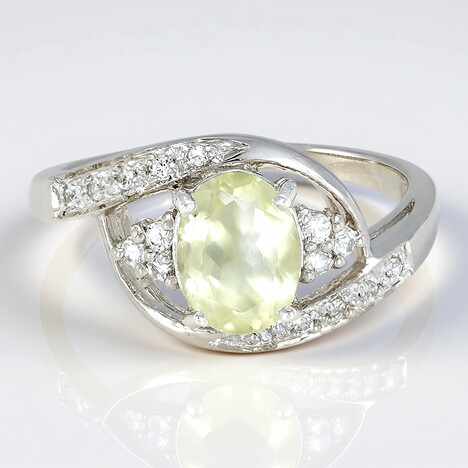 Anello in argento con Ortoclasio