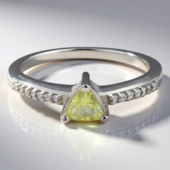 Anello in argento con Apatite Canadese