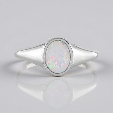 Anello in argento con Opale di Welo