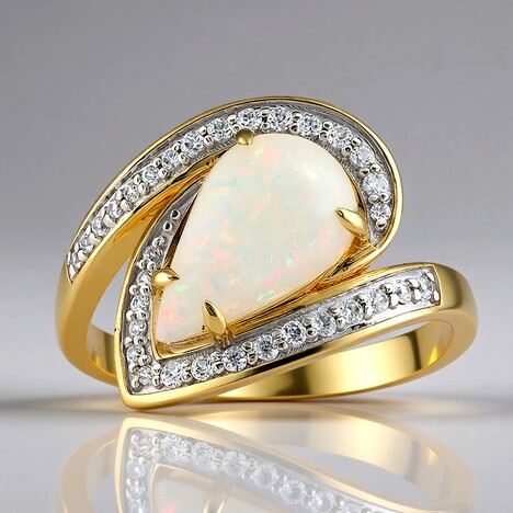 Anello in oro con Opale Bianco Brasiliano