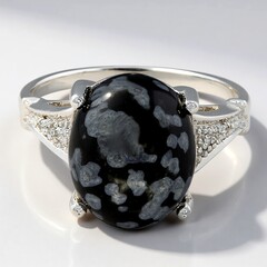 Anello in argento con Ossidiana Fiocco di Neve
