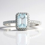 Bague en or et Aigue-Marine du Brésil AAA