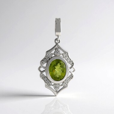 Peridot Silver Pendant