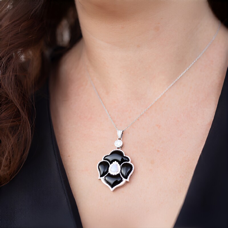 Schwarzer Achat-Silberhalskette (Dallas Prince Designs)