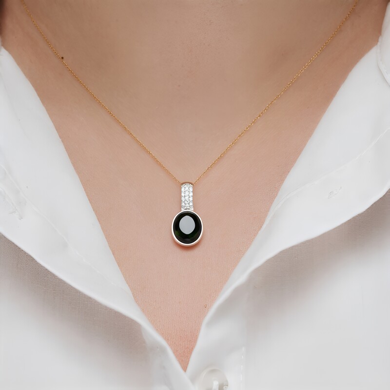 Ciondolo in argento con Giadeite Nera (Annette)