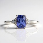 Anello in oro con Tanzanite AAA