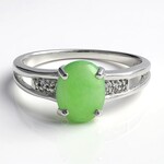 Anello in argento con Crisoprasio Imperiale