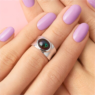 Anello in argento con Opale Mezezo