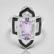 Zilveren ring met een lavendel amethist