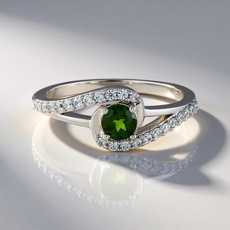 Bague en argent et Diopside de Russie