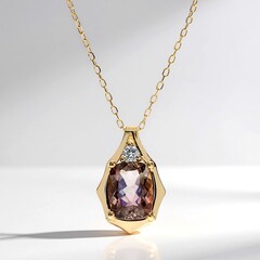 Collana in oro con Pietra del Sole dell'Oregon