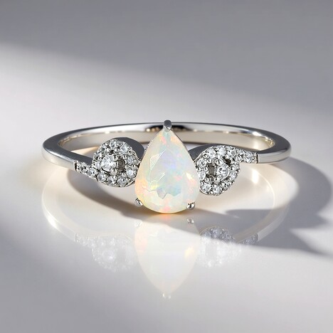 Anello in argento con Opale di Welo