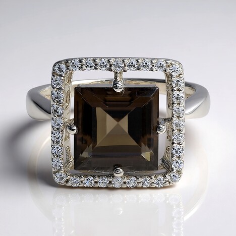 Anello in argento con Quarzo Fumè