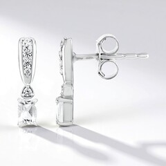 Orecchini in argento con Petalite
