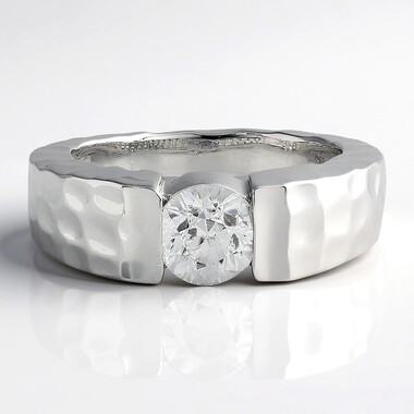 Anillo en plata con Zircón