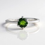 Anello in argento con Diopside Russo